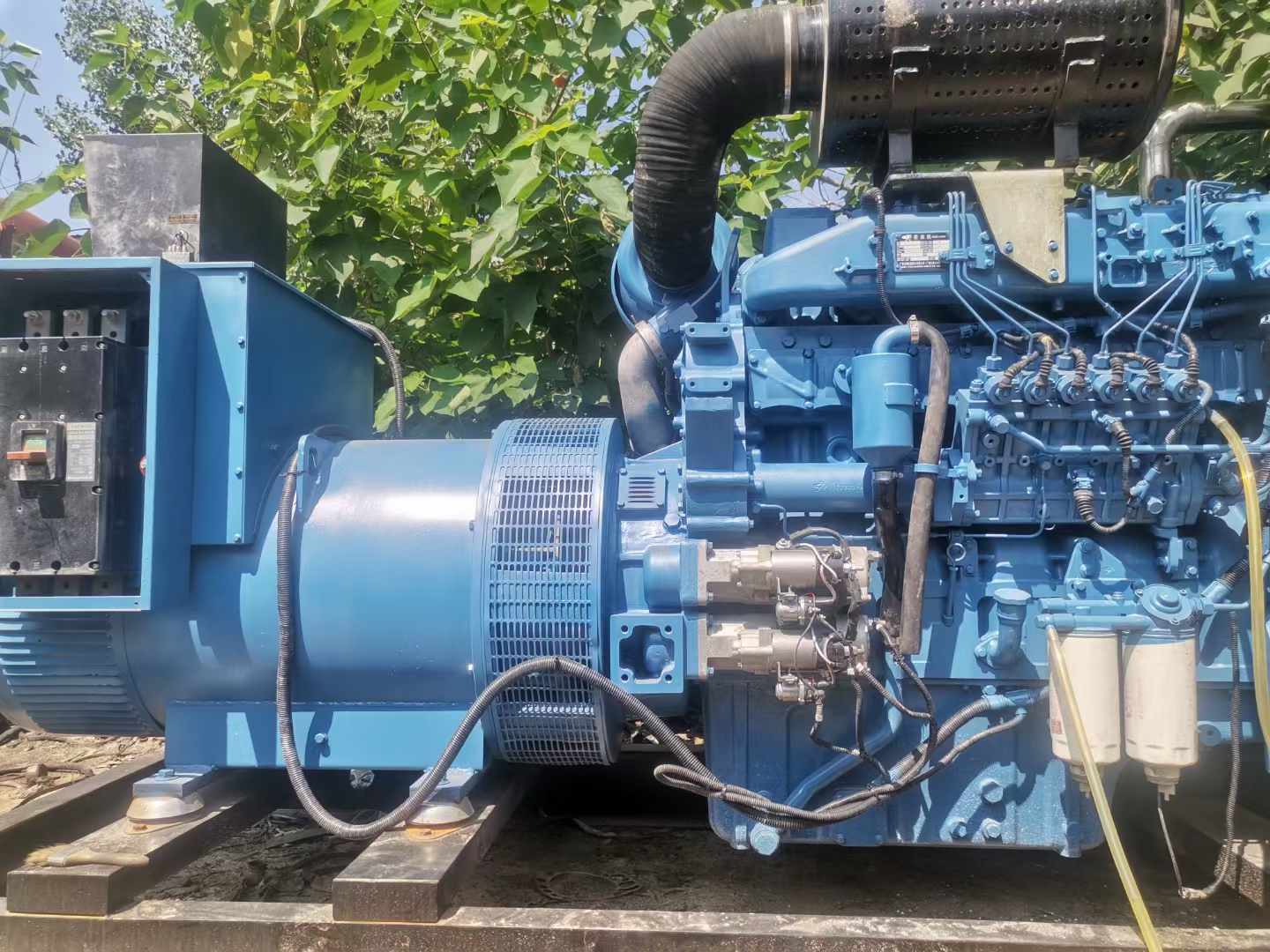 蓬安详细说明降低 800kW 柴油发电机输出电流波动的方法